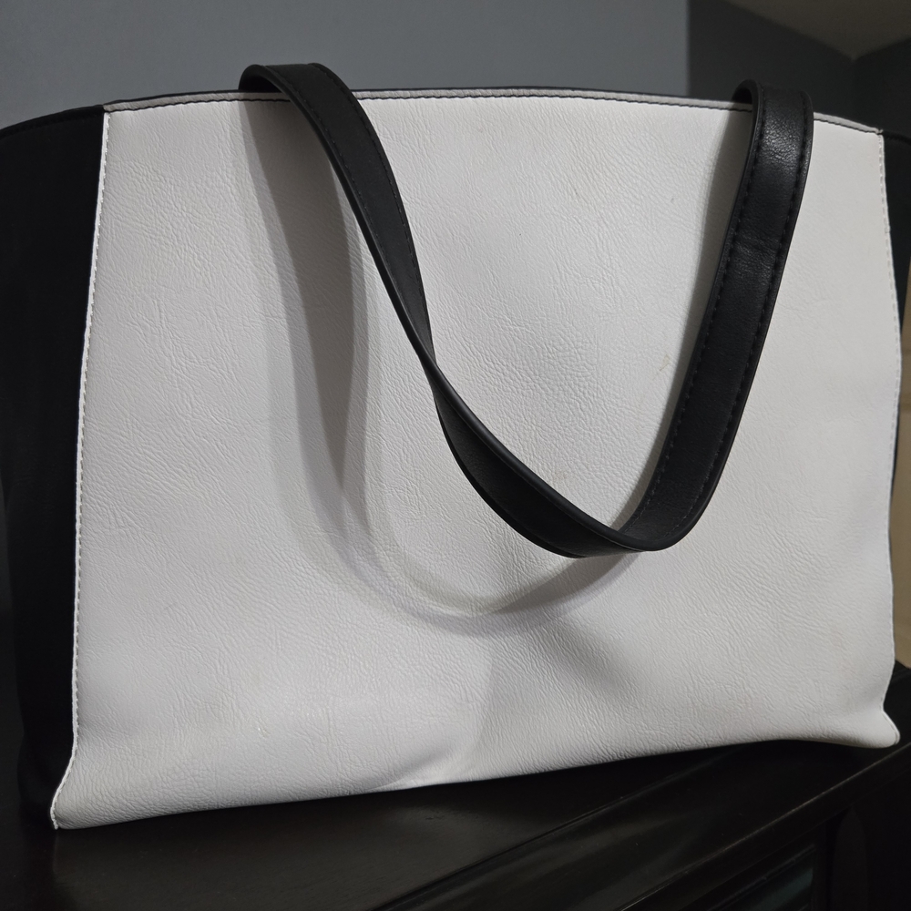 JustFab Black and White Modern Tote Bag
